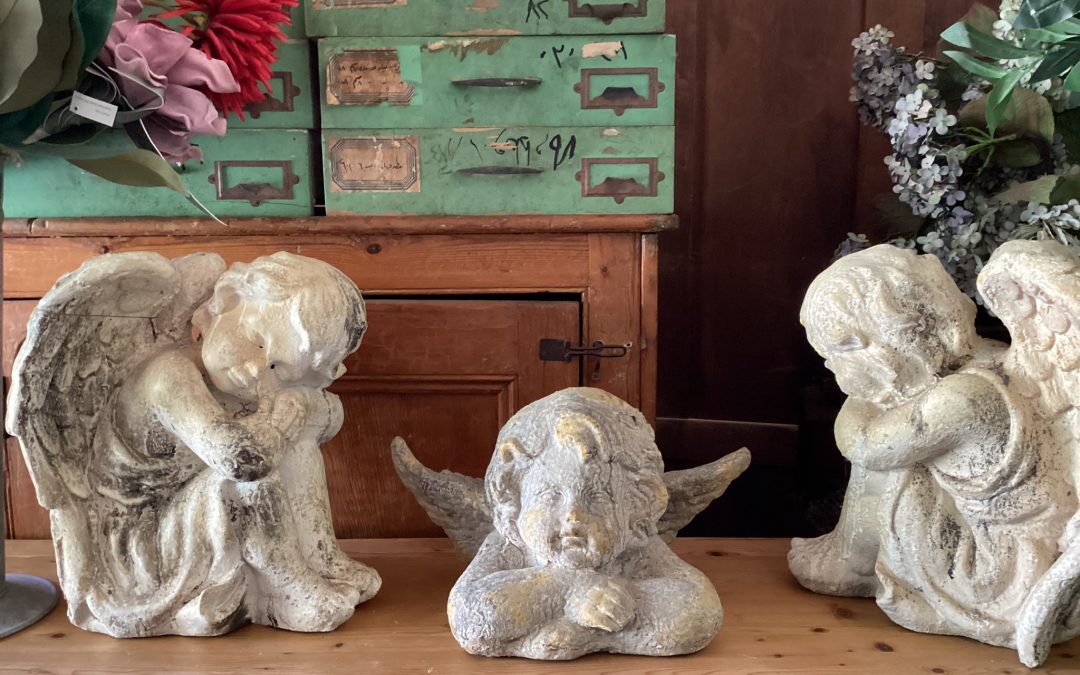 Small Sleeping Cherubs  (Centre) $129